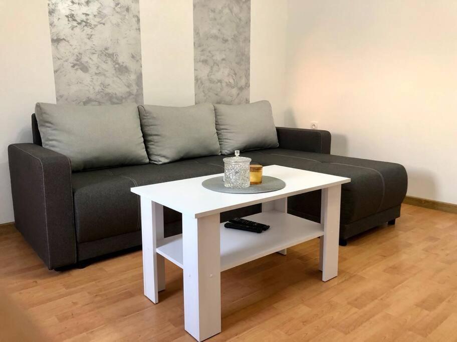 Lovely 1-Bedroom Condo With Available Parking Kraljevo Zewnętrze zdjęcie