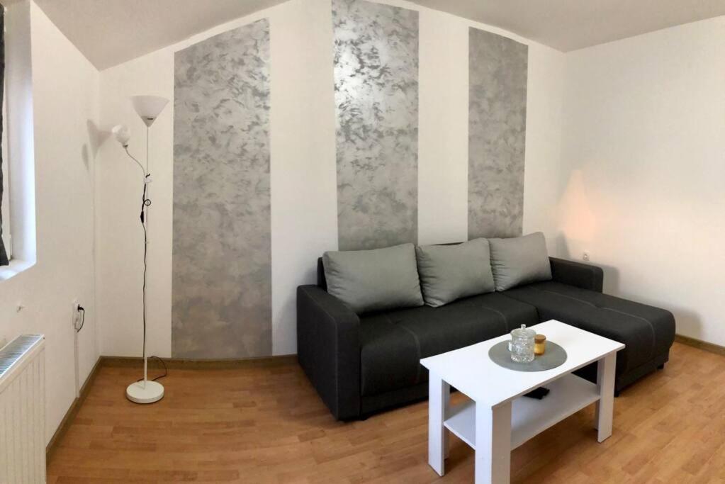 Lovely 1-Bedroom Condo With Available Parking Kraljevo Zewnętrze zdjęcie